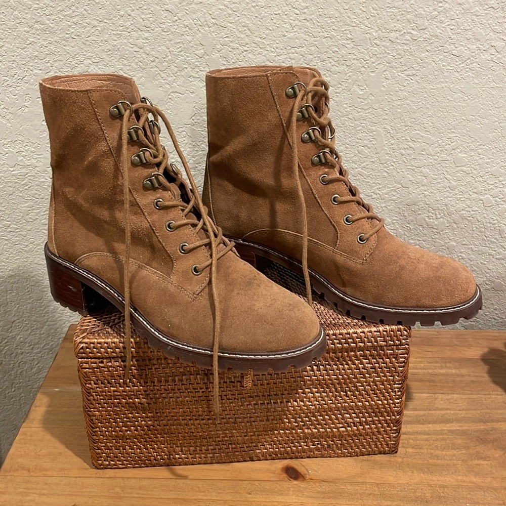 Madewell lace up bootie